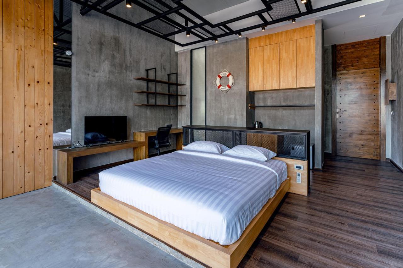 The Bloc @ Sea Hotel Thap Sakae Exterior photo