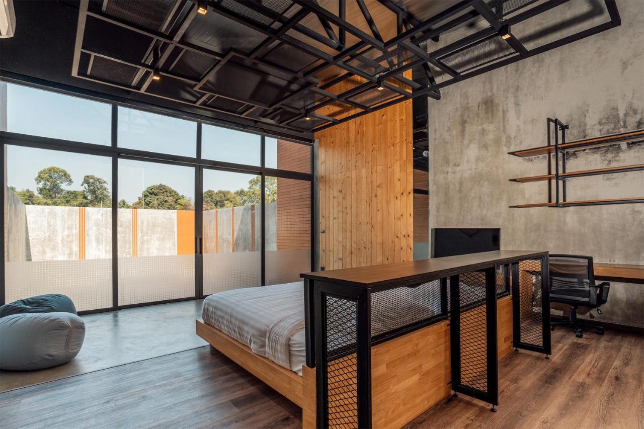 The Bloc @ Sea Hotel Thap Sakae Exterior photo