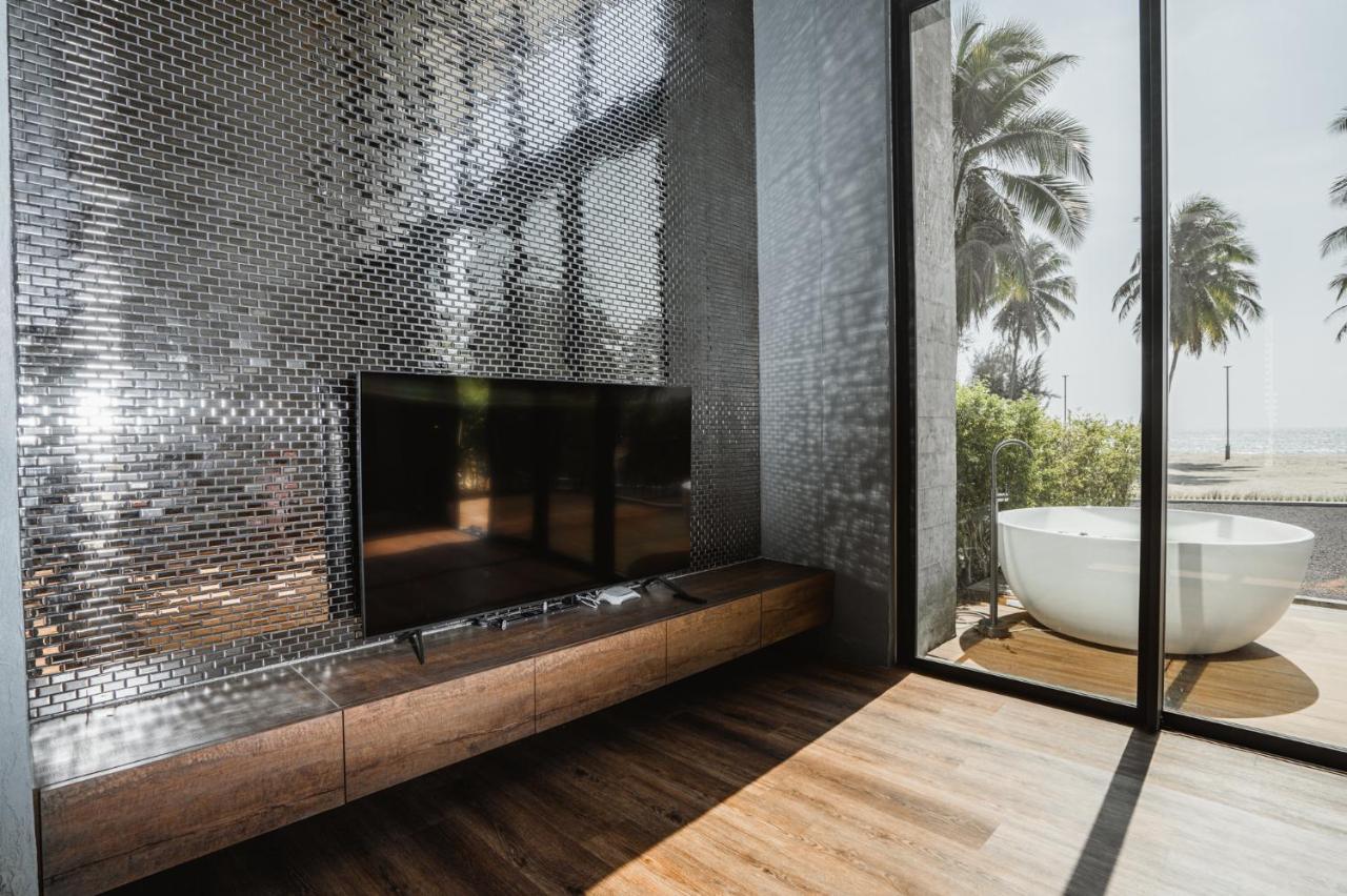 The Bloc @ Sea Hotel Thap Sakae Exterior photo